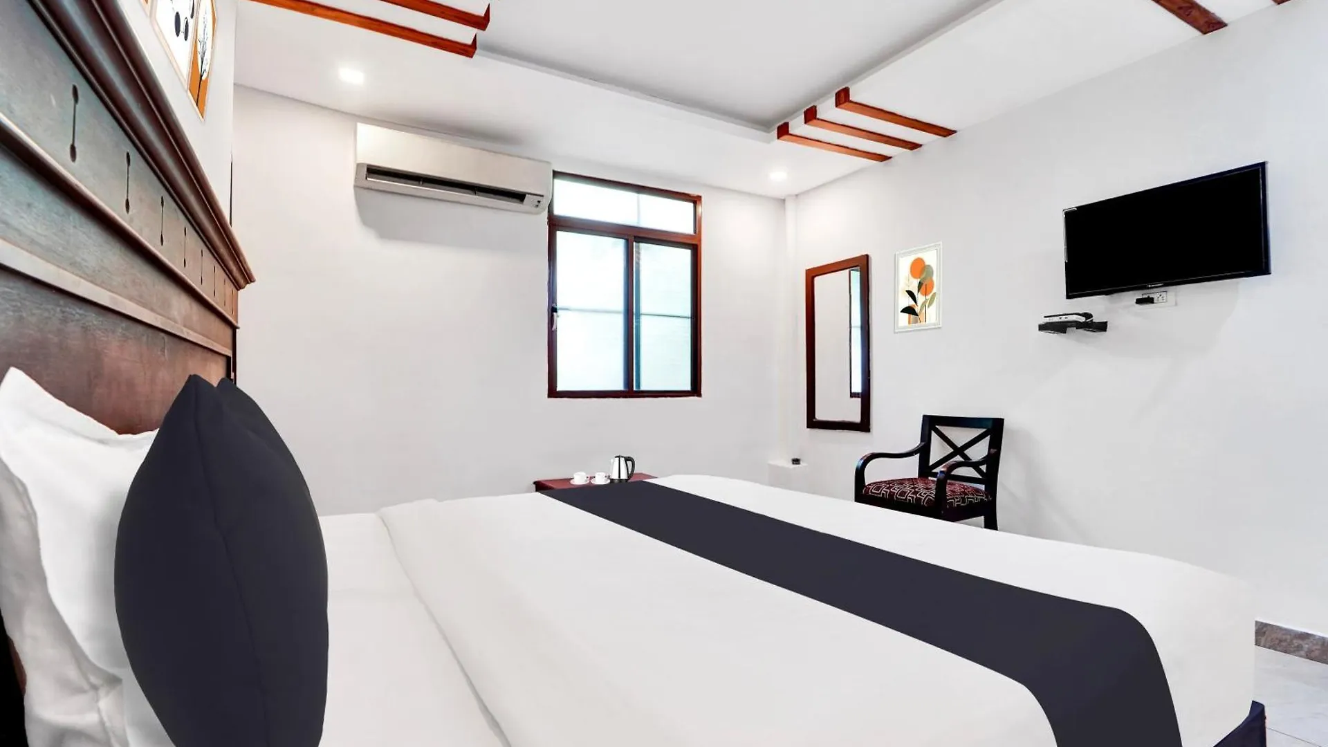 Super Hotel O Ernakulam Near North Railway Station Kochi