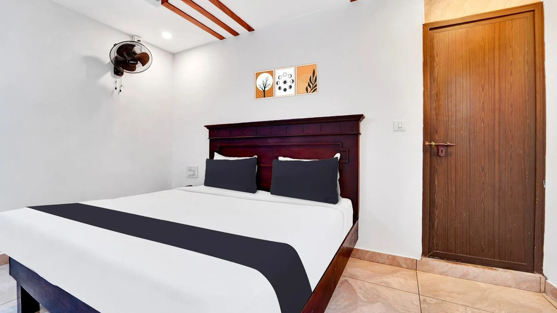 Super Hotel O Ernakulam Near North Railway Station Kochi 0*,  Indie